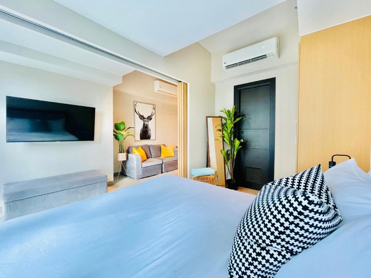Uptown Parksuites Bgc Тагиг Экстерьер фото