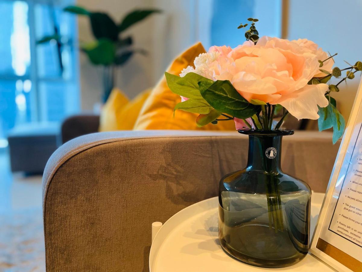 Uptown Parksuites Bgc Тагиг Экстерьер фото