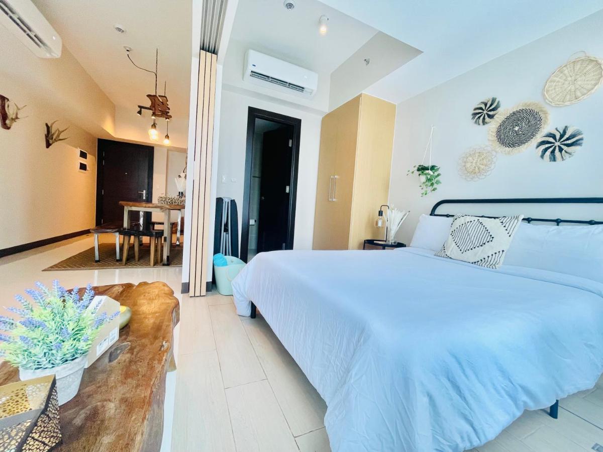 Uptown Parksuites Bgc Тагиг Экстерьер фото