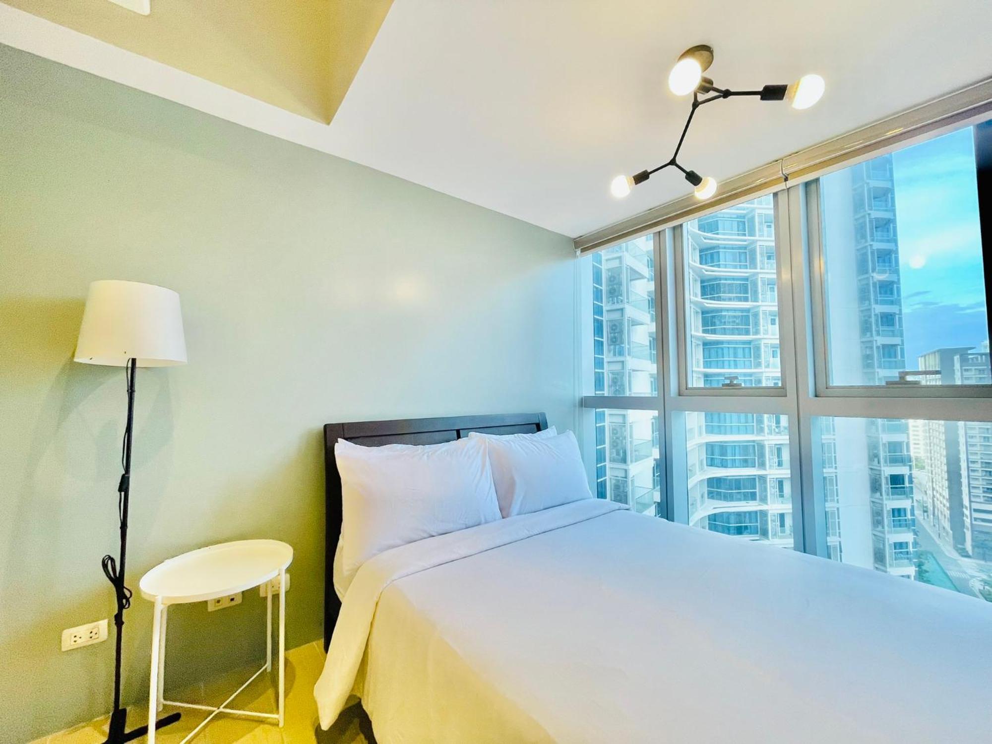 Uptown Parksuites Bgc Тагиг Экстерьер фото