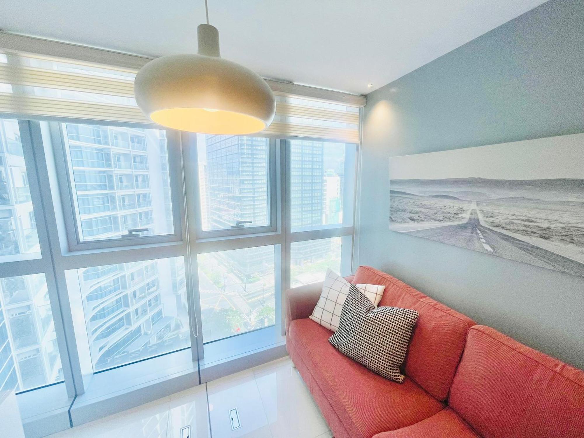 Uptown Parksuites Bgc Тагиг Экстерьер фото