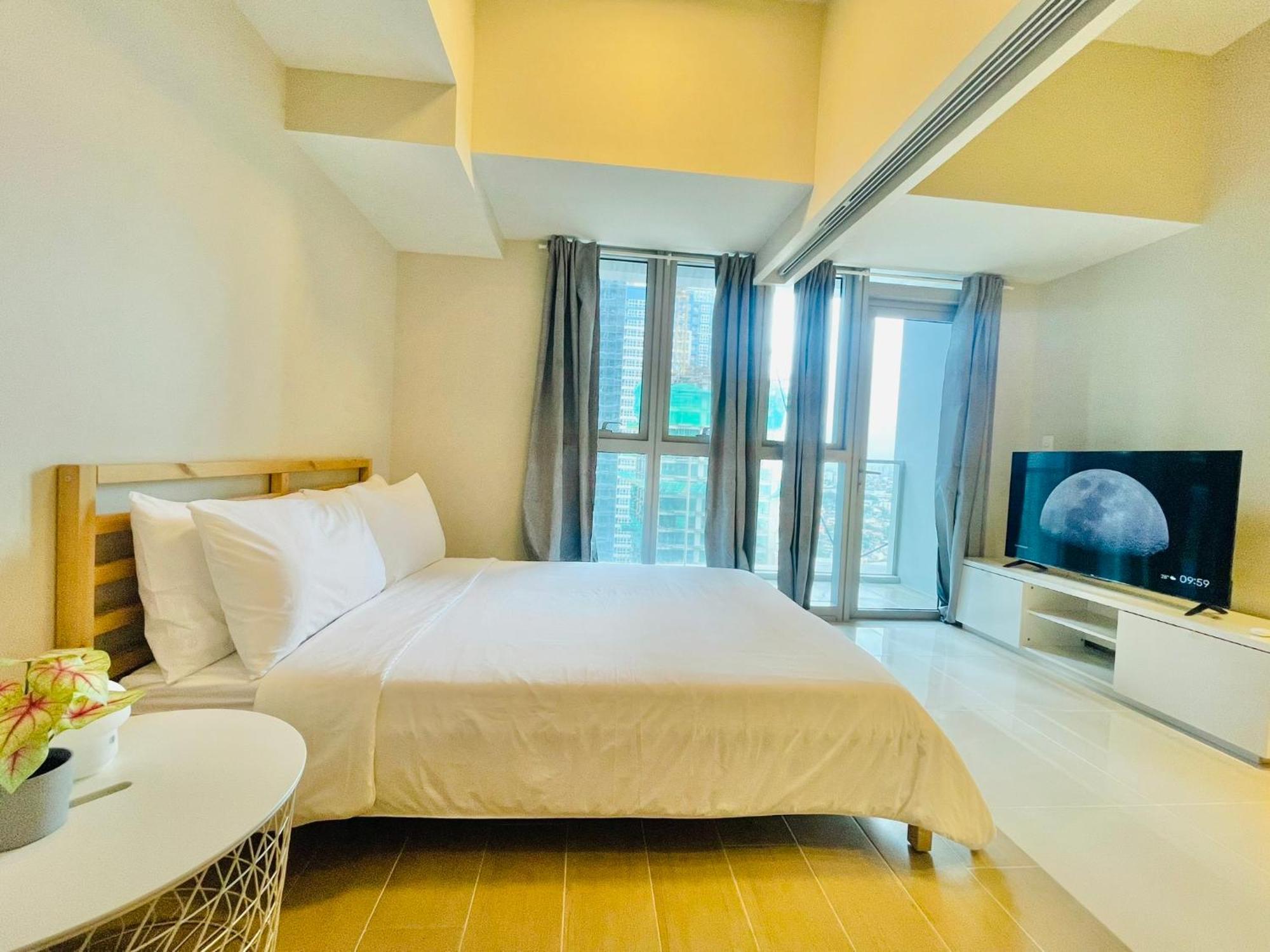 Uptown Parksuites Bgc Тагиг Экстерьер фото