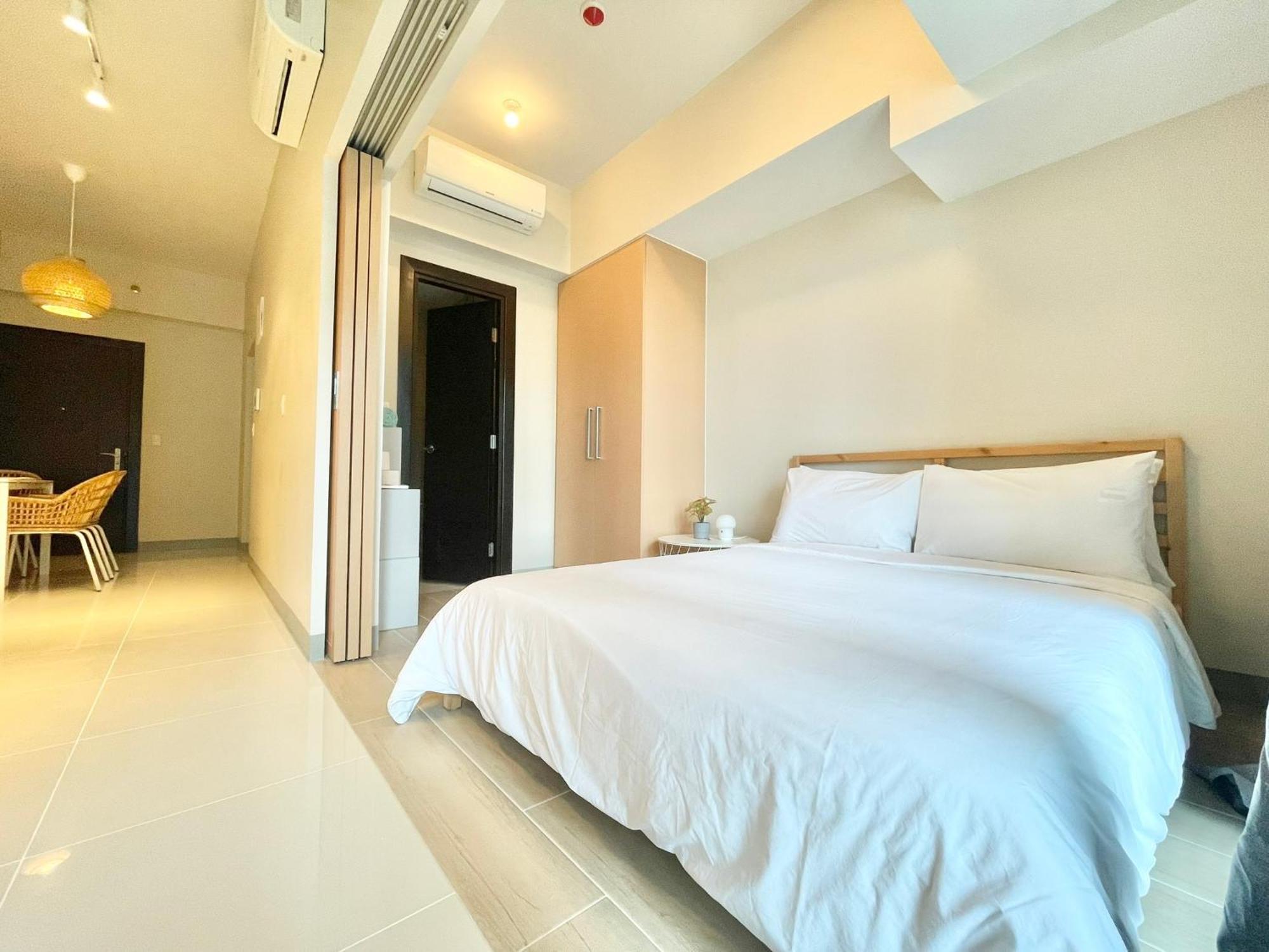 Uptown Parksuites Bgc Тагиг Экстерьер фото